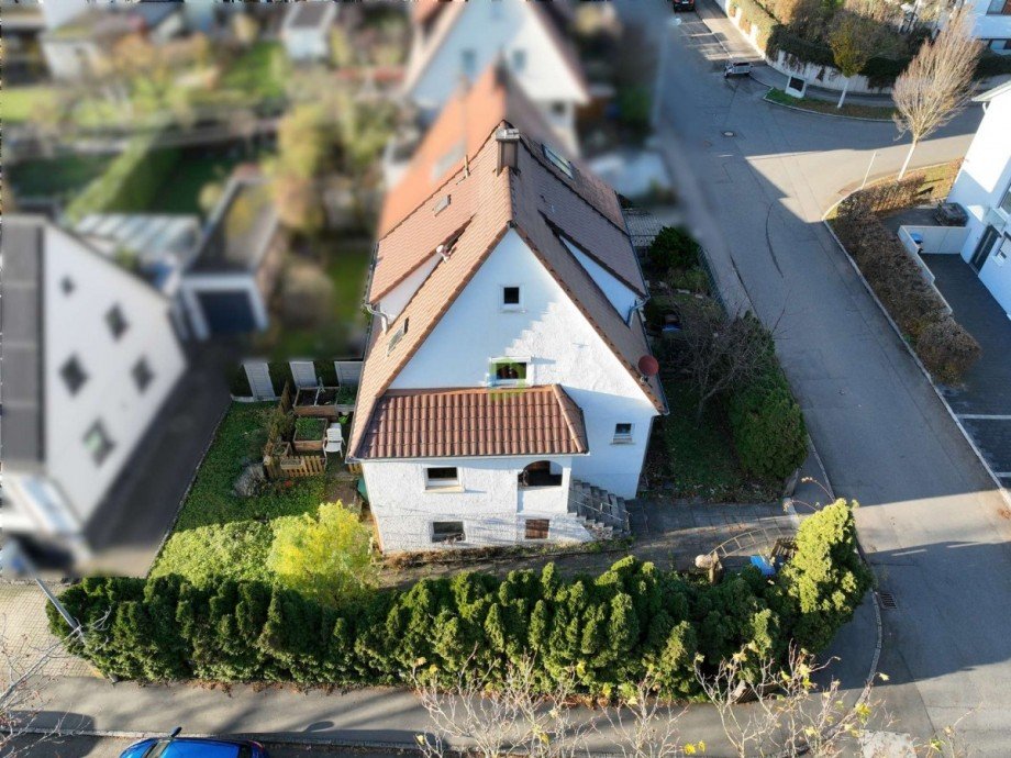 Seitenansicht Doppelhaush�lfte Metzingen
