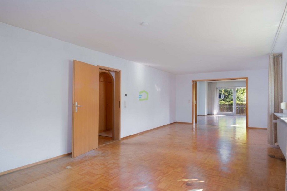 OG Wohnen / Essen Zweifamilienhaus Dettingen an der Erms