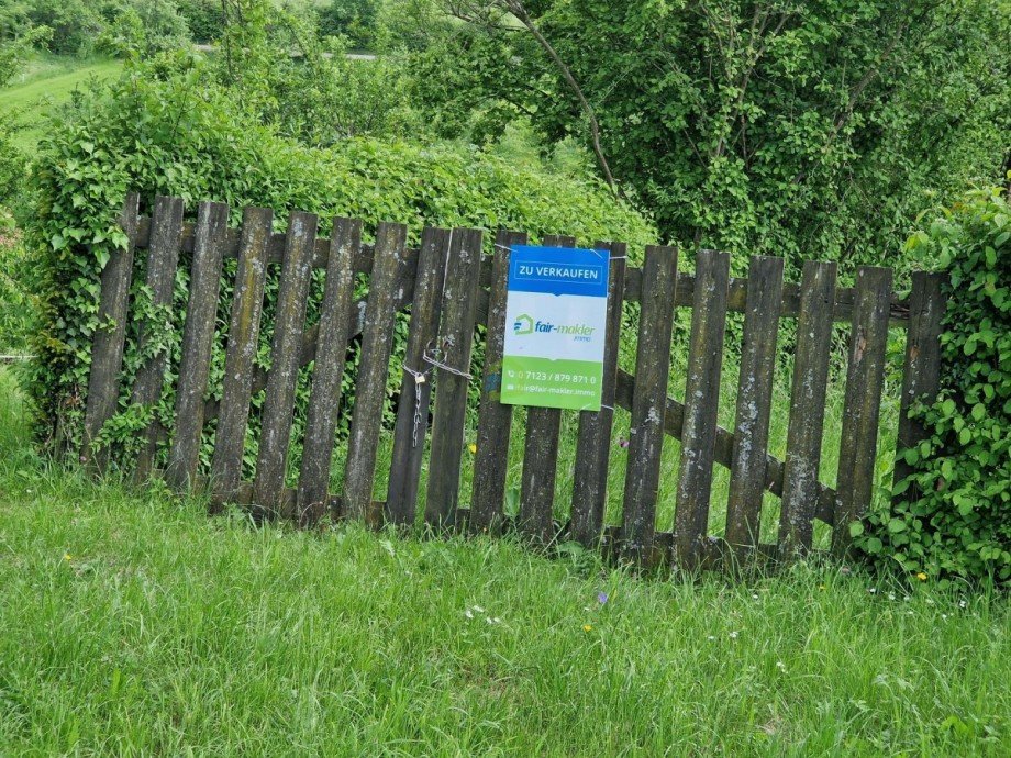 Tor zum Grundst�ck Land- / Forstwirtschaft - Grdst. Eningen unter Achalm