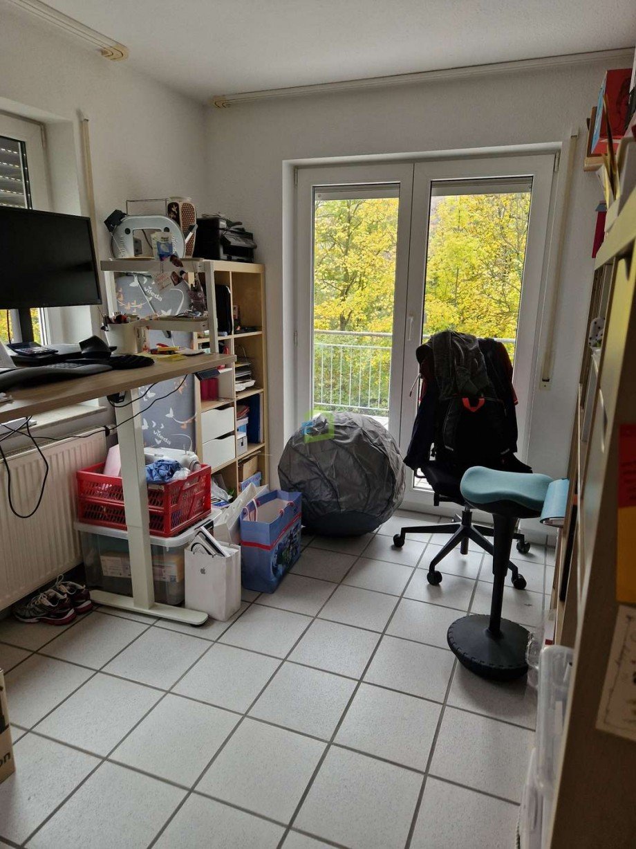 Kind B�ro DG 2 Doppelhaush�lfte Dettingen an der Erms