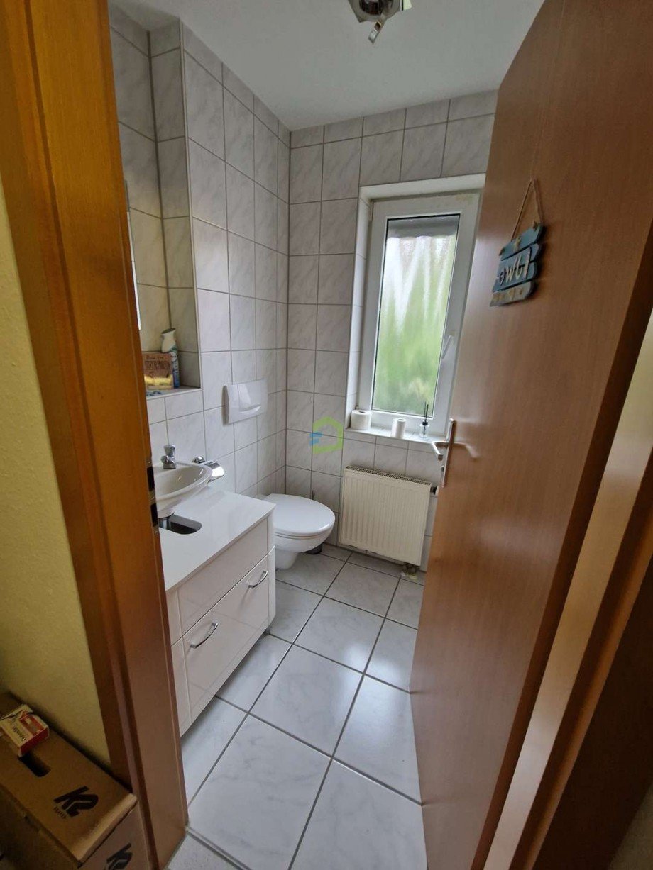 G�ste-WC Doppelhaush�lfte Dettingen an der Erms