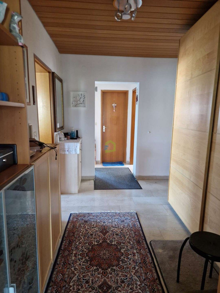 Flur OG Zweifamilienhaus Wannweil