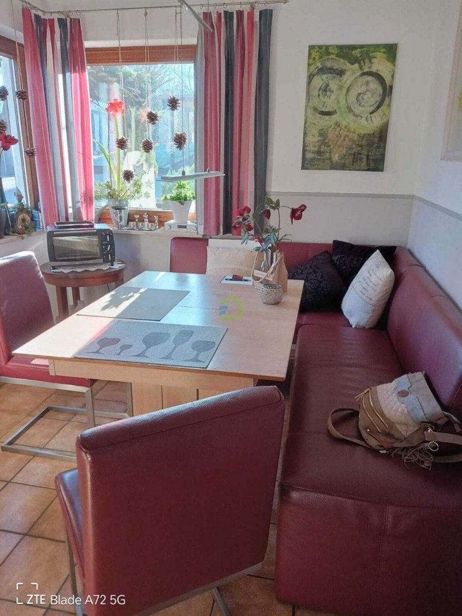 Essecke Doppelhaush�lfte Neuffen