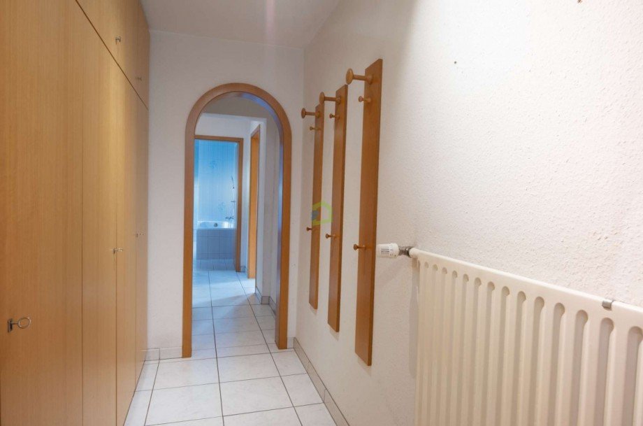 OG Flur Zweifamilienhaus Dettingen an der Erms