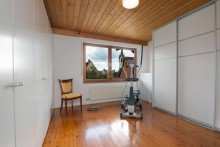 Ankleide / Zimmer FAIR-MAKLER: Wenn der Blick aus dem Fenster zum Lieblingsraum wird.