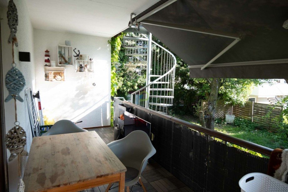EG Balkon Zweifamilienhaus Dettingen an der Erms