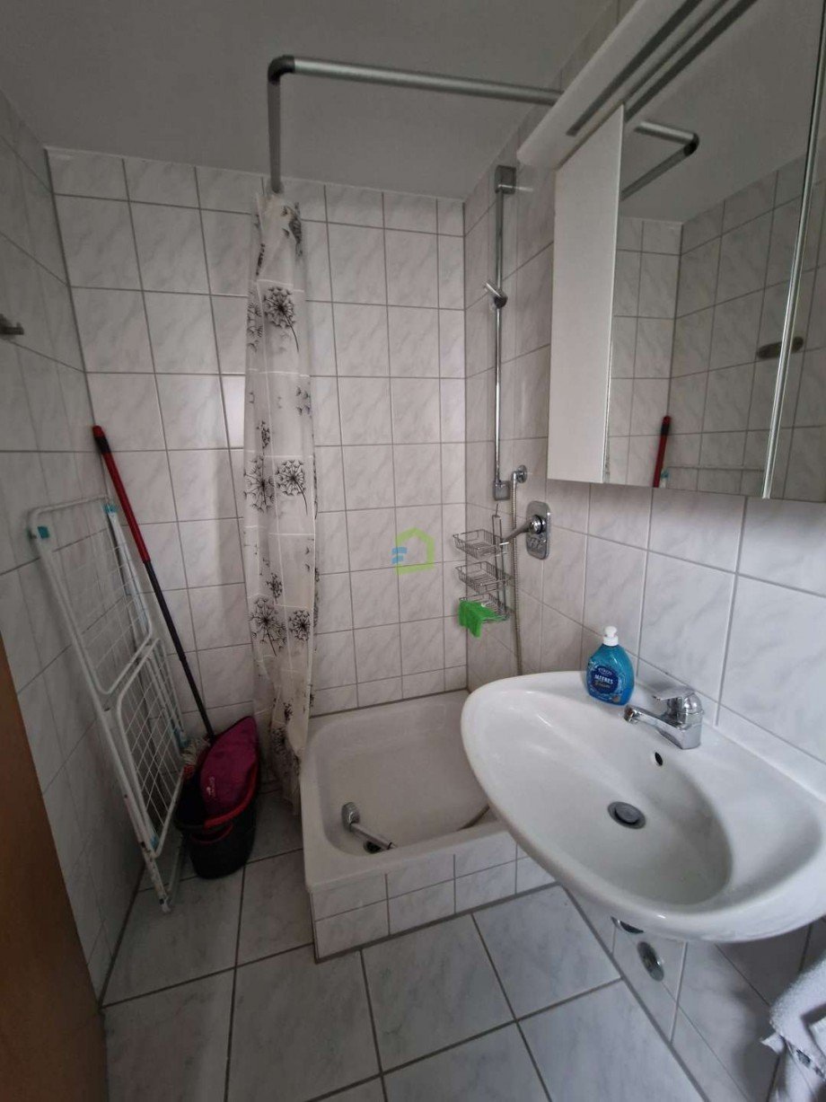 Duschbad ELW Doppelhaush�lfte Dettingen an der Erms
