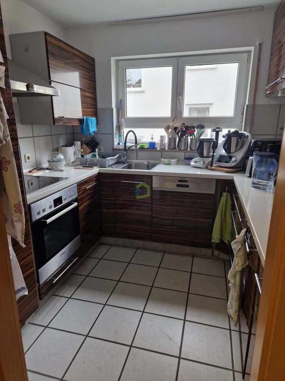 K�che mit EBK Doppelhaush�lfte Dettingen an der Erms
