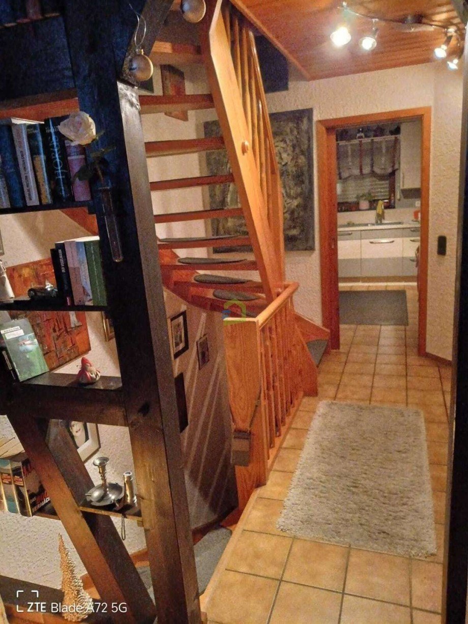 Treppenhaus Doppelhaush�lfte Neuffen