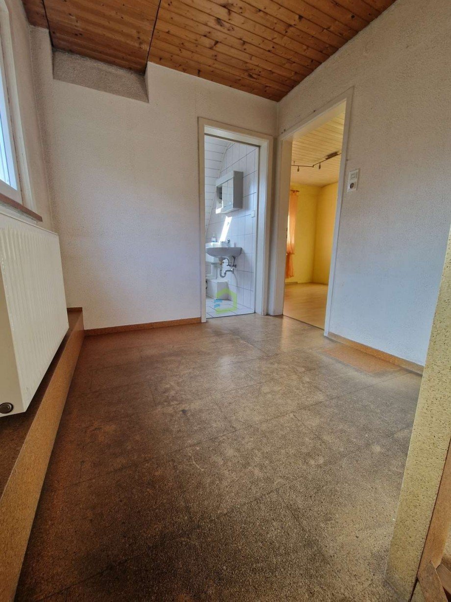 Flur DG Doppelhaush�lfte Metzingen