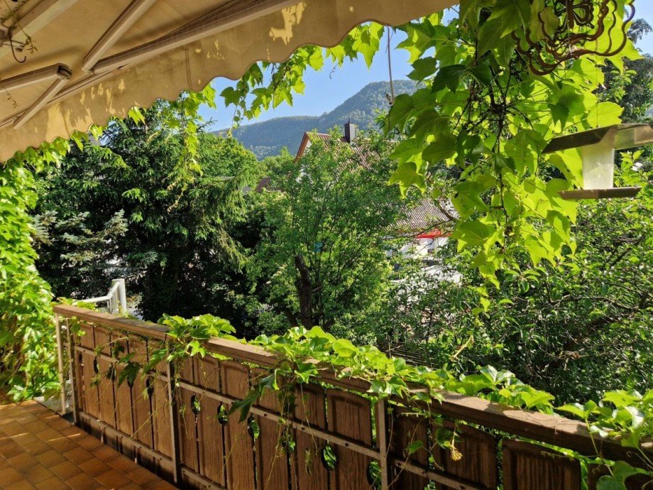 Terrasse Zweifamilienhaus Dettingen an der Erms