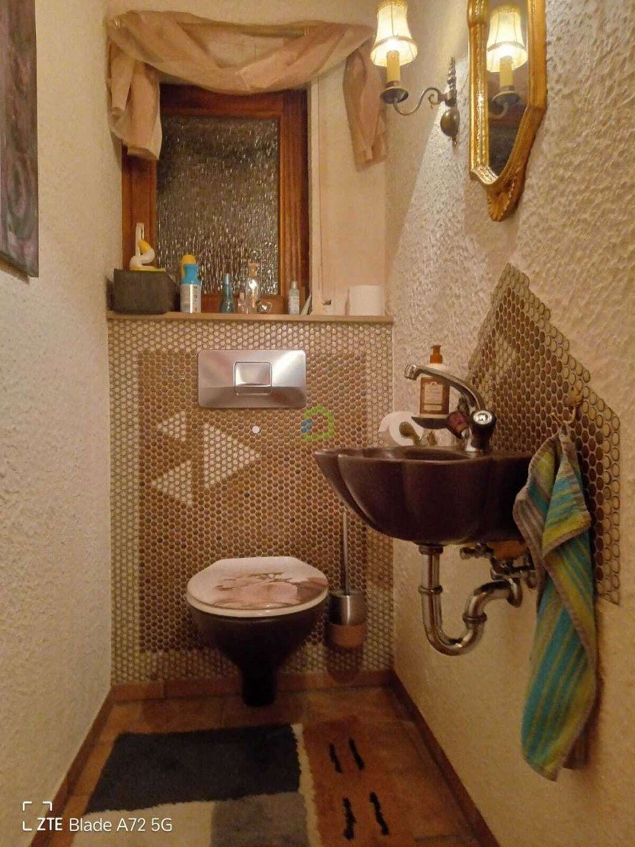 G�ste-WC Doppelhaush�lfte Neuffen