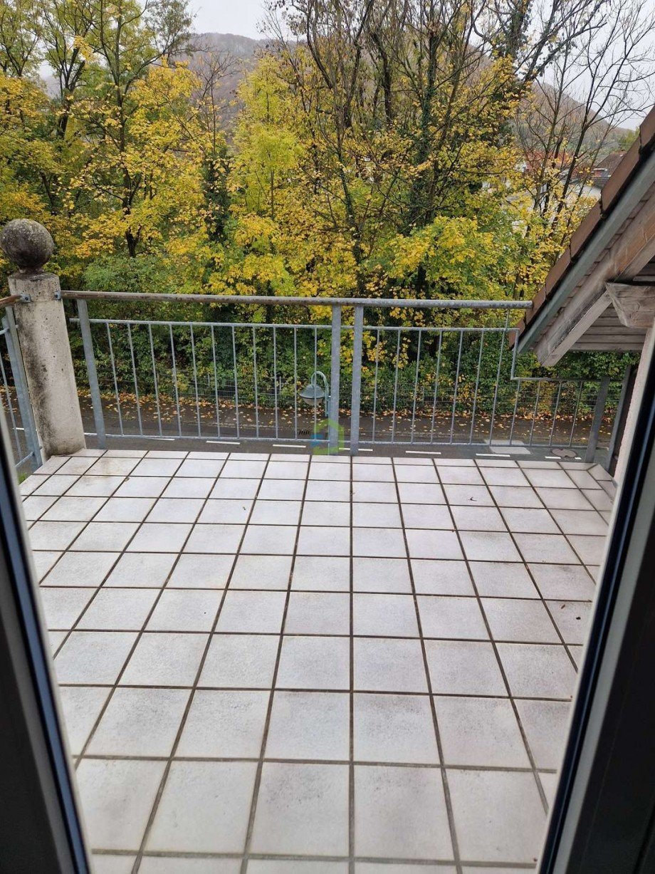 Balkon DG Doppelhaush�lfte Dettingen an der Erms